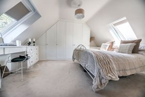 Bedroom- click for photo gallery
